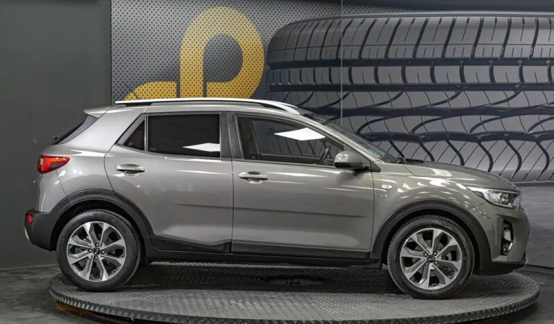 								Kia Stonic full									