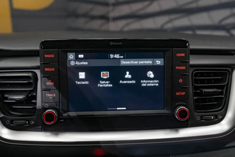 								Kia Stonic full									