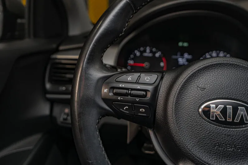 								Kia Stonic full									