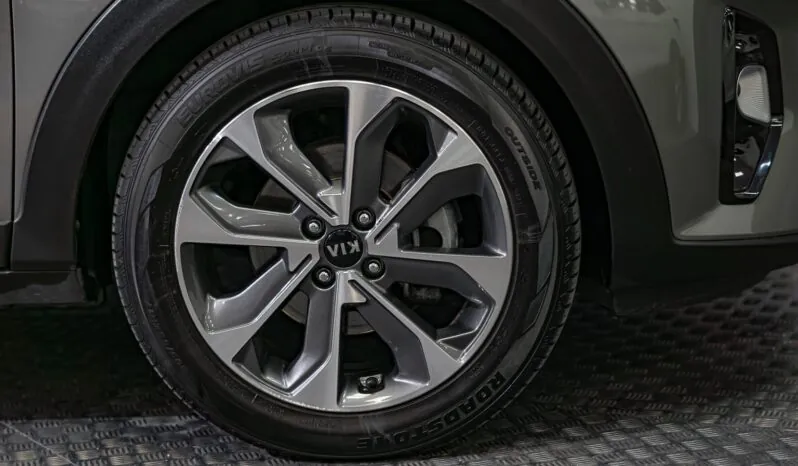 								Kia Stonic full									