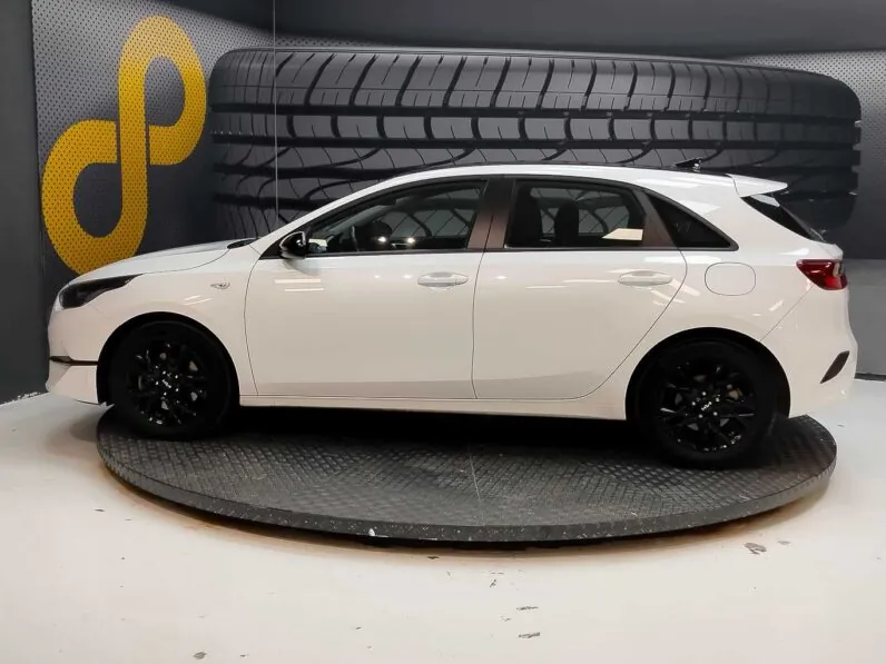 								Kia Ceed full									