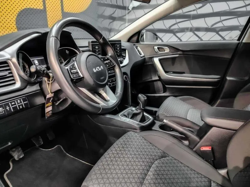 								Kia Ceed full									
