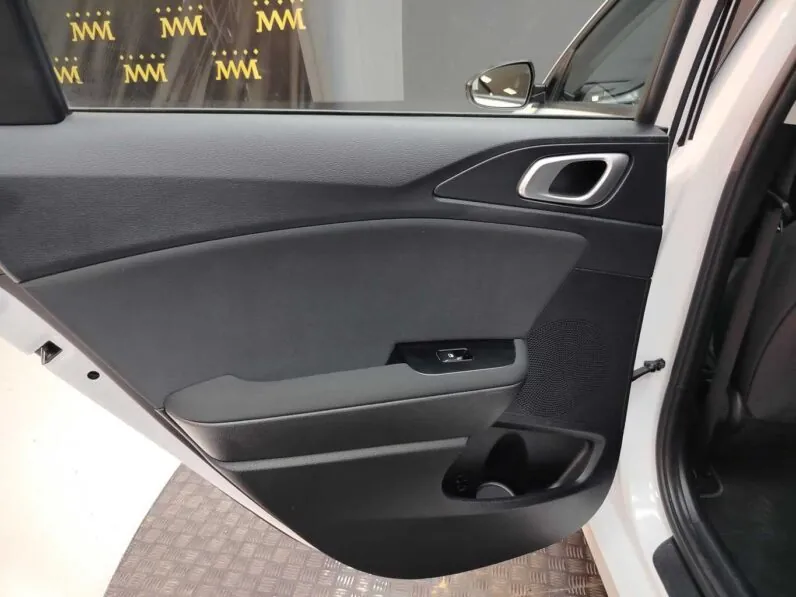 								Kia Ceed full									