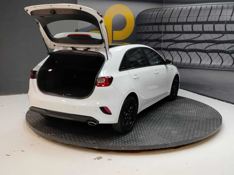 								Kia Ceed full									