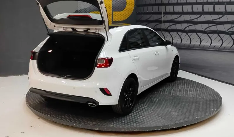 								Kia Ceed full									