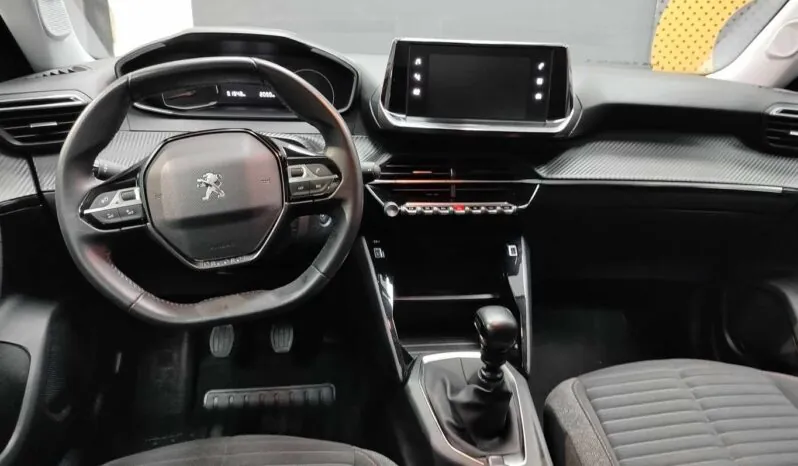 								Peugeot 2008 full									