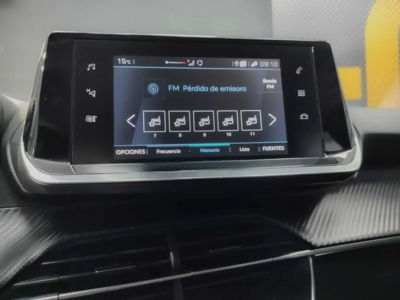 								Peugeot 2008 full									