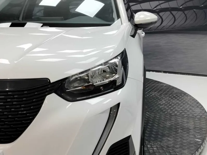								Peugeot 2008 full									