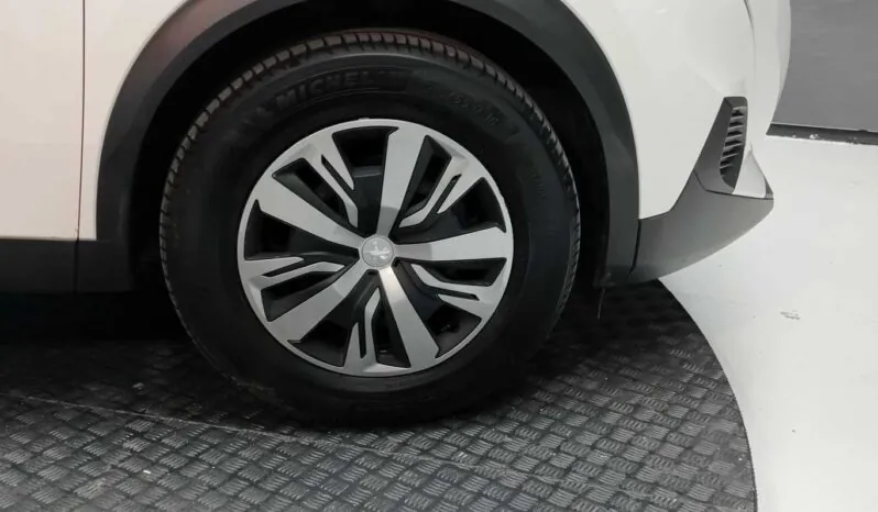 								Peugeot 2008 full									