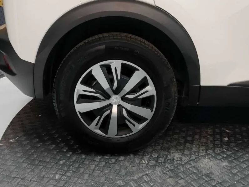 								Peugeot 2008 full									