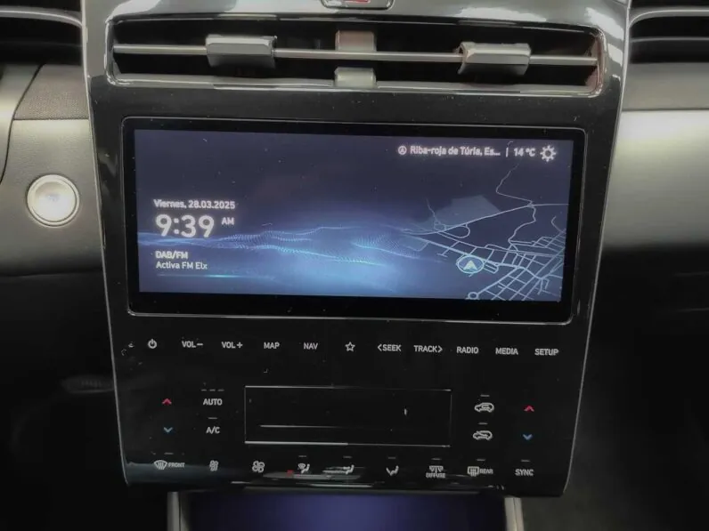 								Hyundai Tucson full									