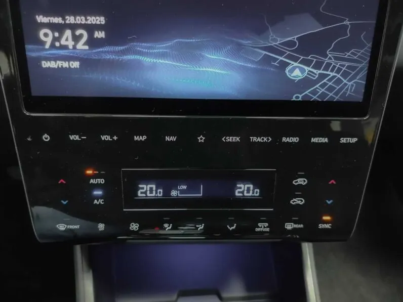 								Hyundai Tucson full									