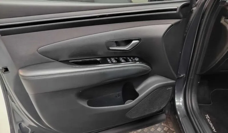 								Hyundai Tucson full									