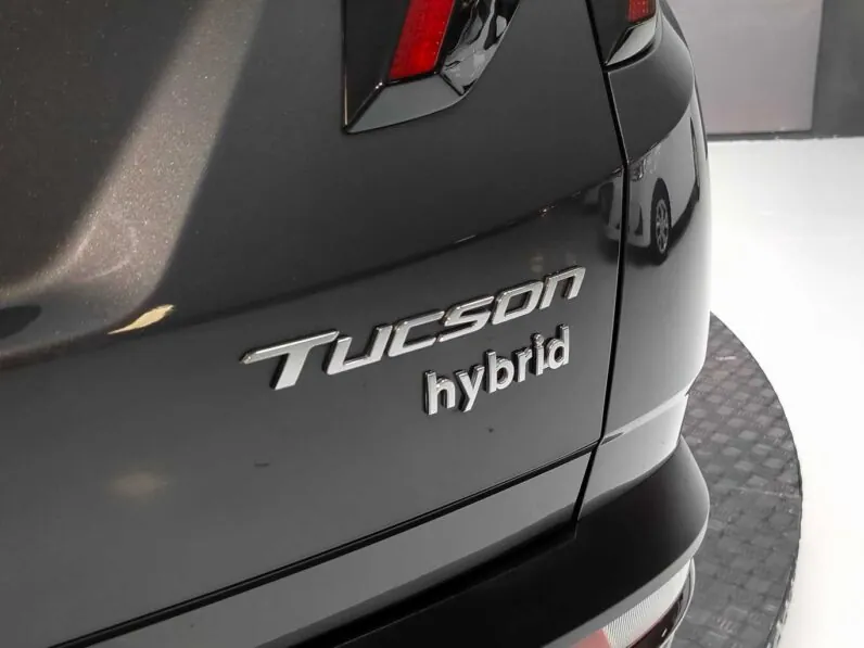 								Hyundai Tucson full									