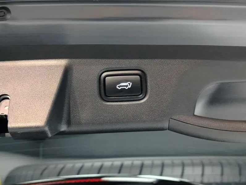 								Hyundai Tucson full									