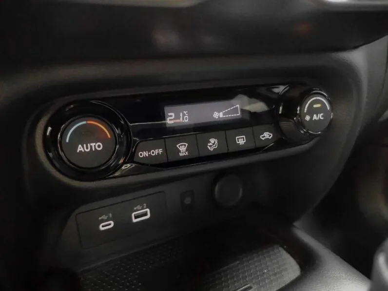 								Nissan Juke full									