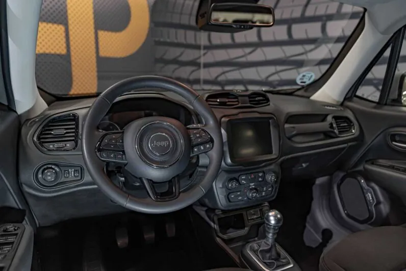 								Jeep Renegade full									
