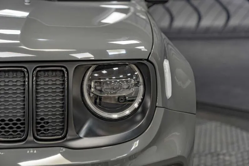 								Jeep Renegade full									