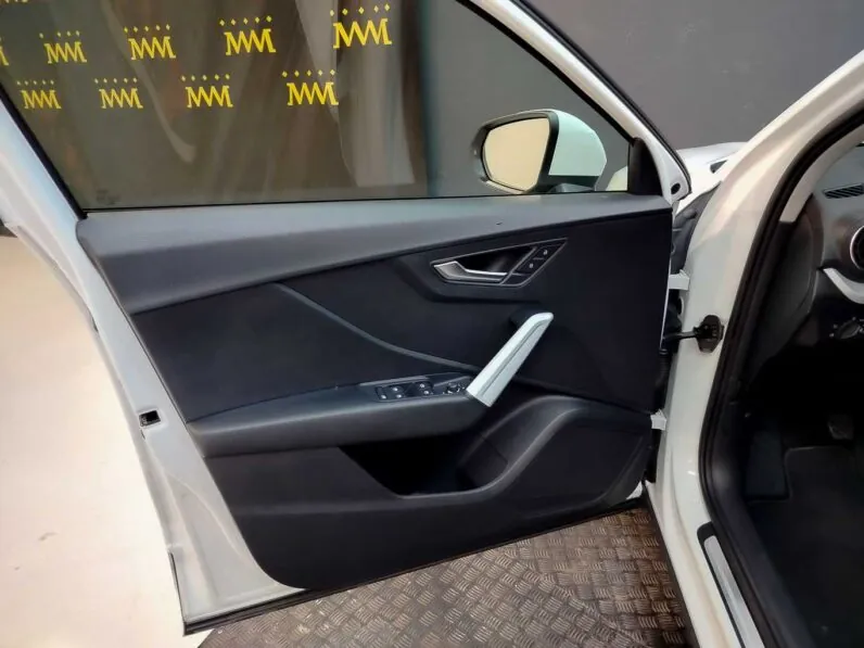 								Audi Q2 full									