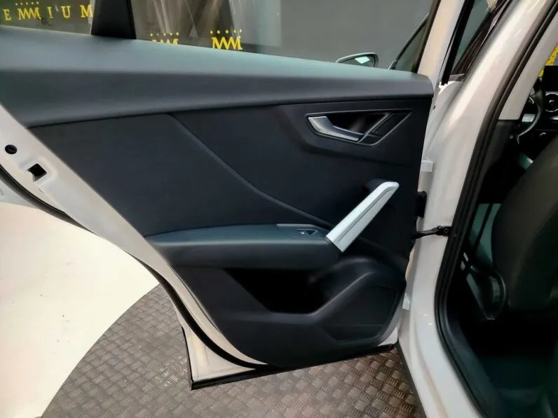 								Audi Q2 full									
