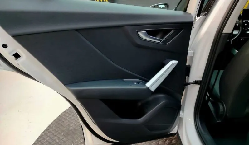 								Audi Q2 full									