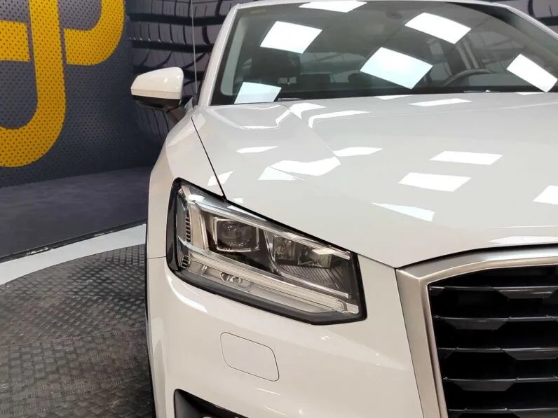 								Audi Q2 full									