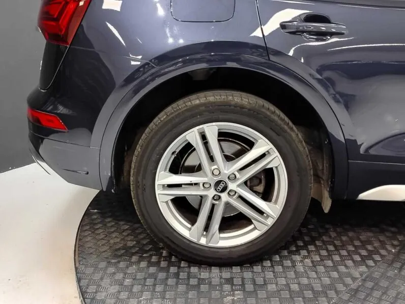 								Audi Q5 full									