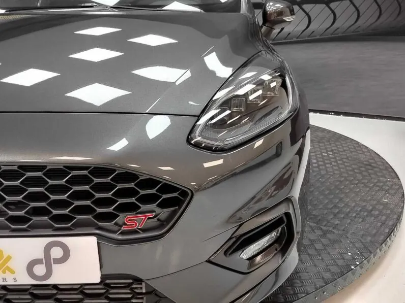 								Ford Fiesta full									