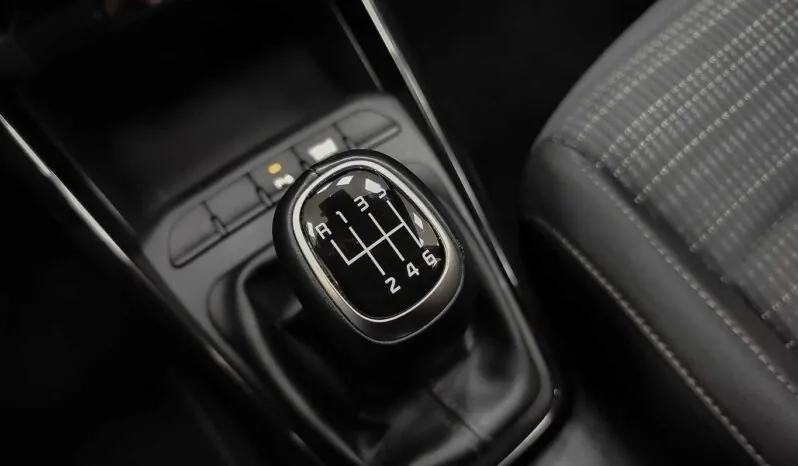 								Kia Stonic full									