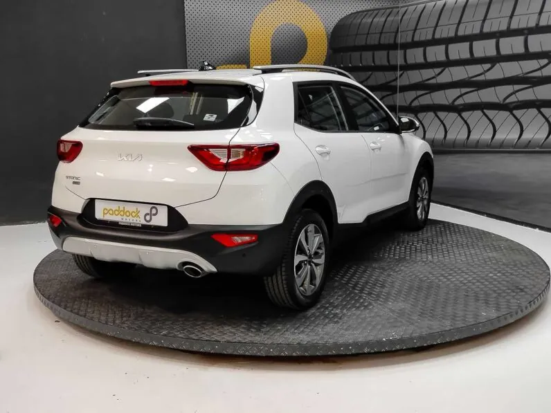 								Kia Stonic full									