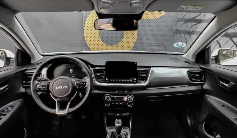 								Kia Stonic full									