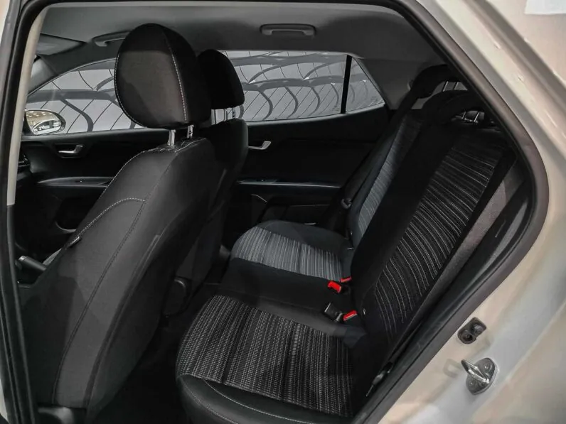 								Kia Stonic full									