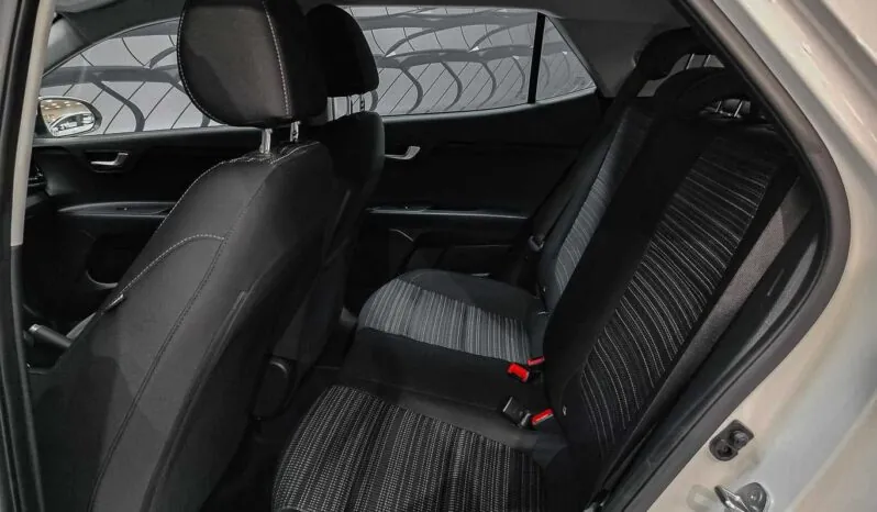								Kia Stonic full									