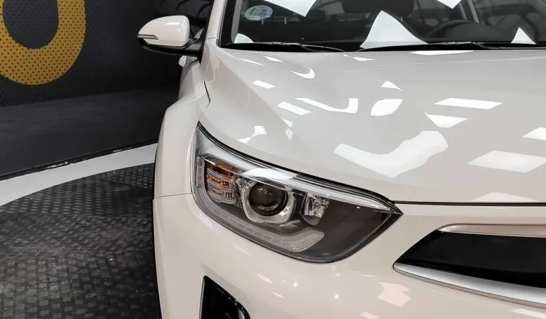								Kia Stonic full									