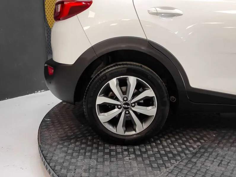 								Kia Stonic full									
