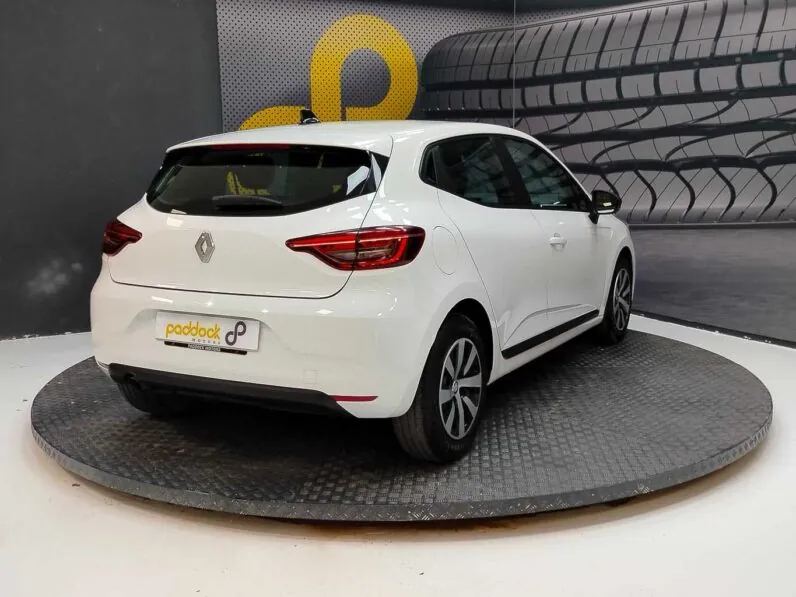								Renault Clio full									