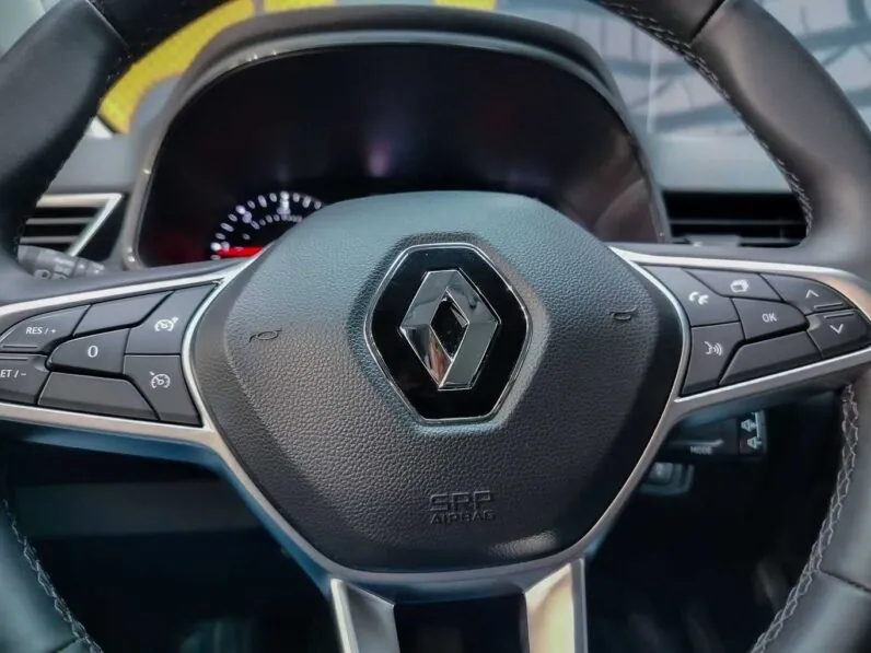 								Renault Clio full									