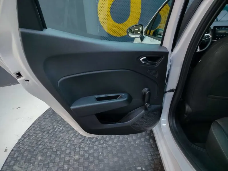 								Renault Clio full									