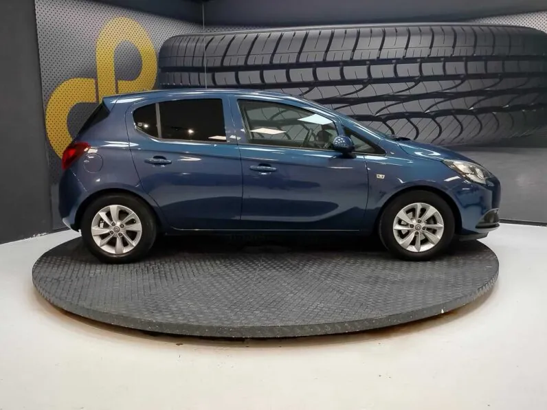								Opel Corsa full									