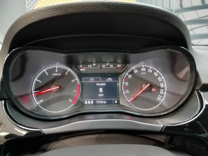 								Opel Corsa full									