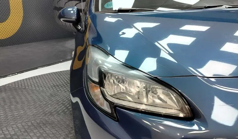 								Opel Corsa full									