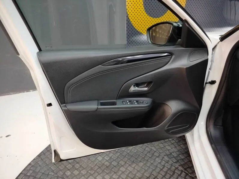 								Opel Corsa full									