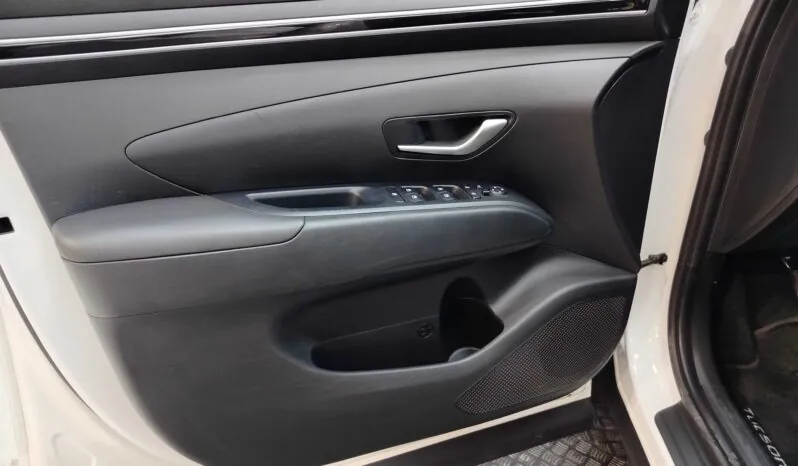 								Hyundai Tucson full									