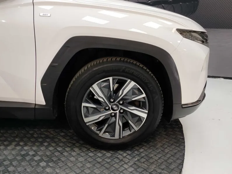 								Hyundai Tucson full									
