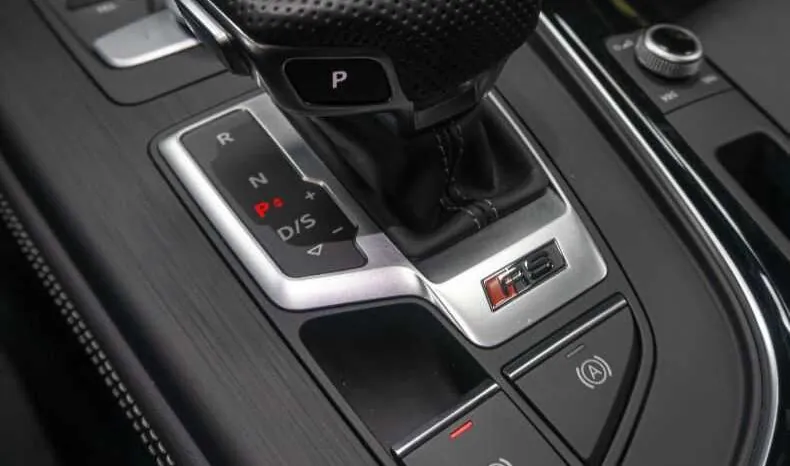								Audi RS5 full									