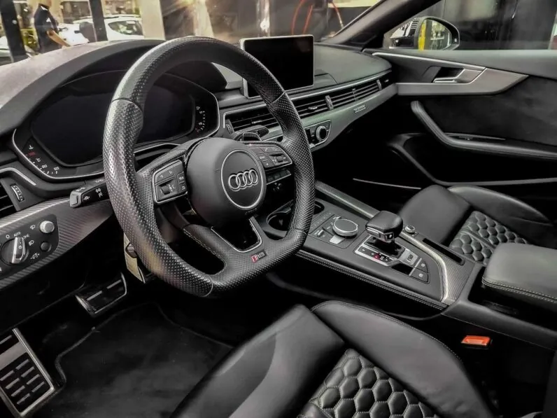								Audi RS5 full									