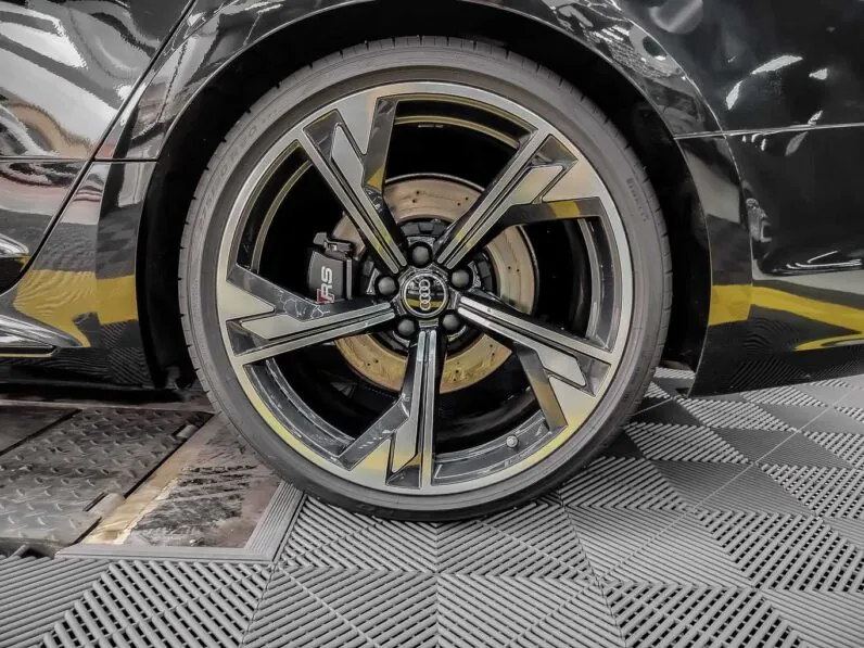 								Audi RS5 full									