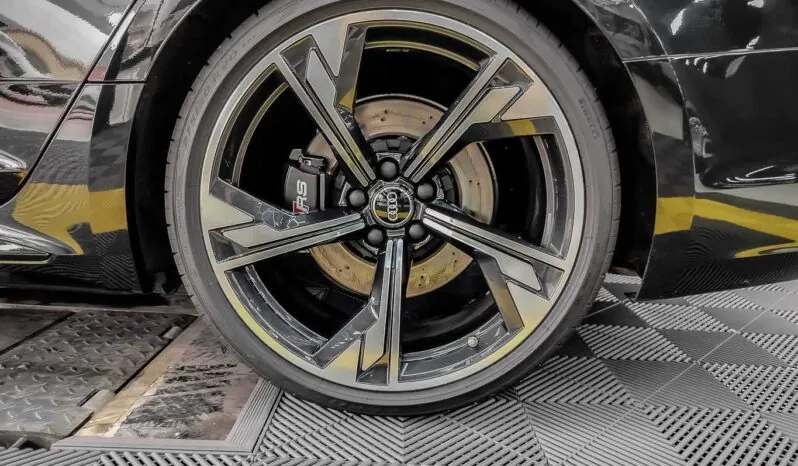 								Audi RS5 full									