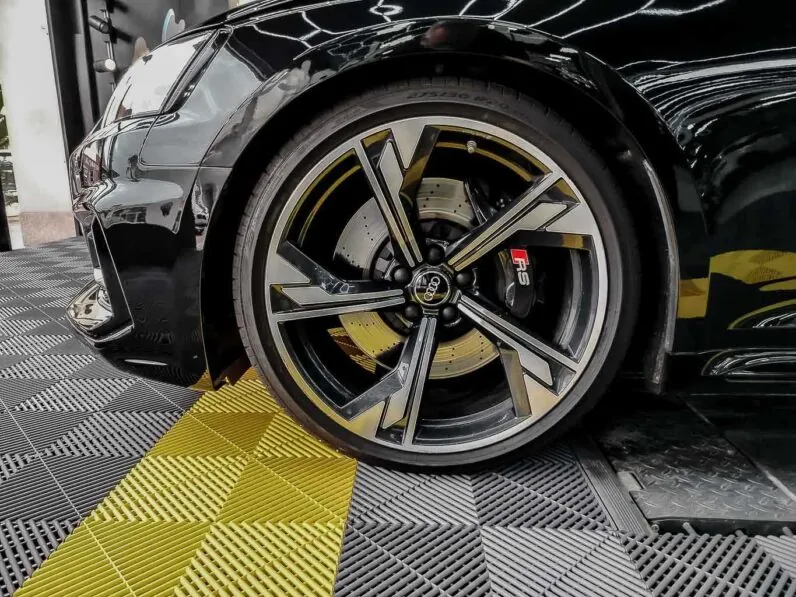 								Audi RS5 full									