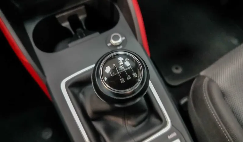 								Audi Q2 full									